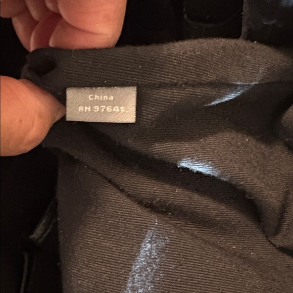 Elegant JJill Black Leather Shoulder Bag Purse
Handbag Magnet Closure - Picture 10 of 13